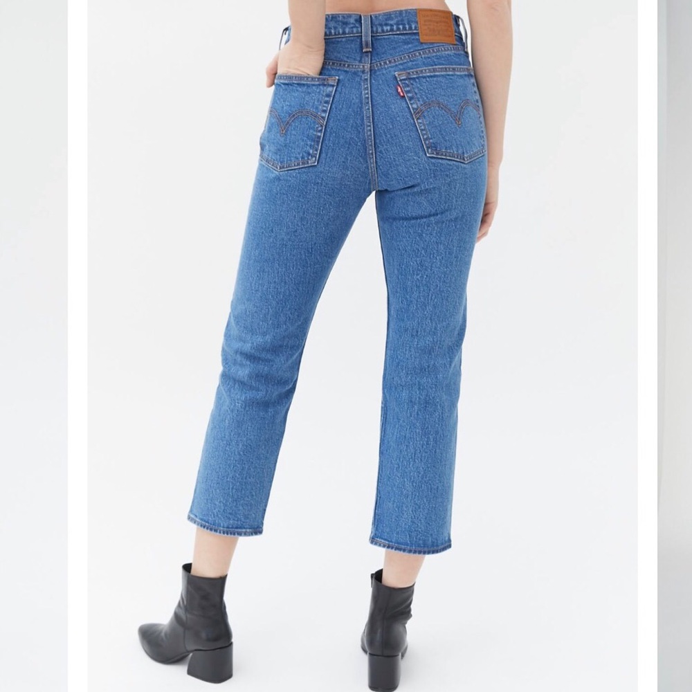 Levi’s Wedgie Straight Jean